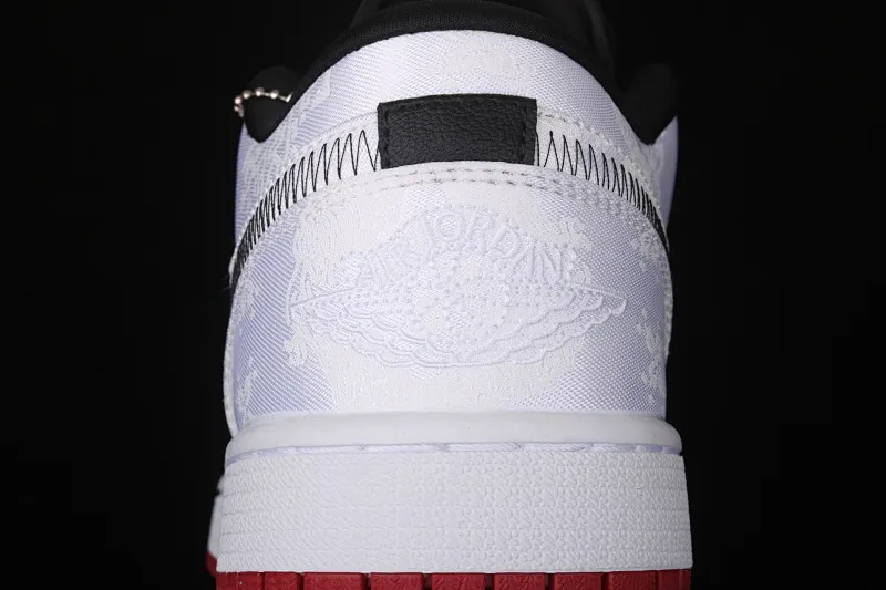 All categories Air Jordan Jordan series basketball shoes Air Jordan 1 Low CLOT x Air Jordan 1 Low "Fearless" AJ1 Joe 1 low-top white silk CU2804-100